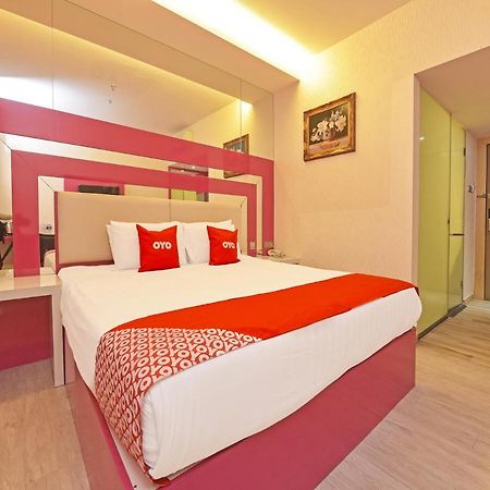 Capital O 90130 Sawadee Hotel Johor Bahru Extérieur photo