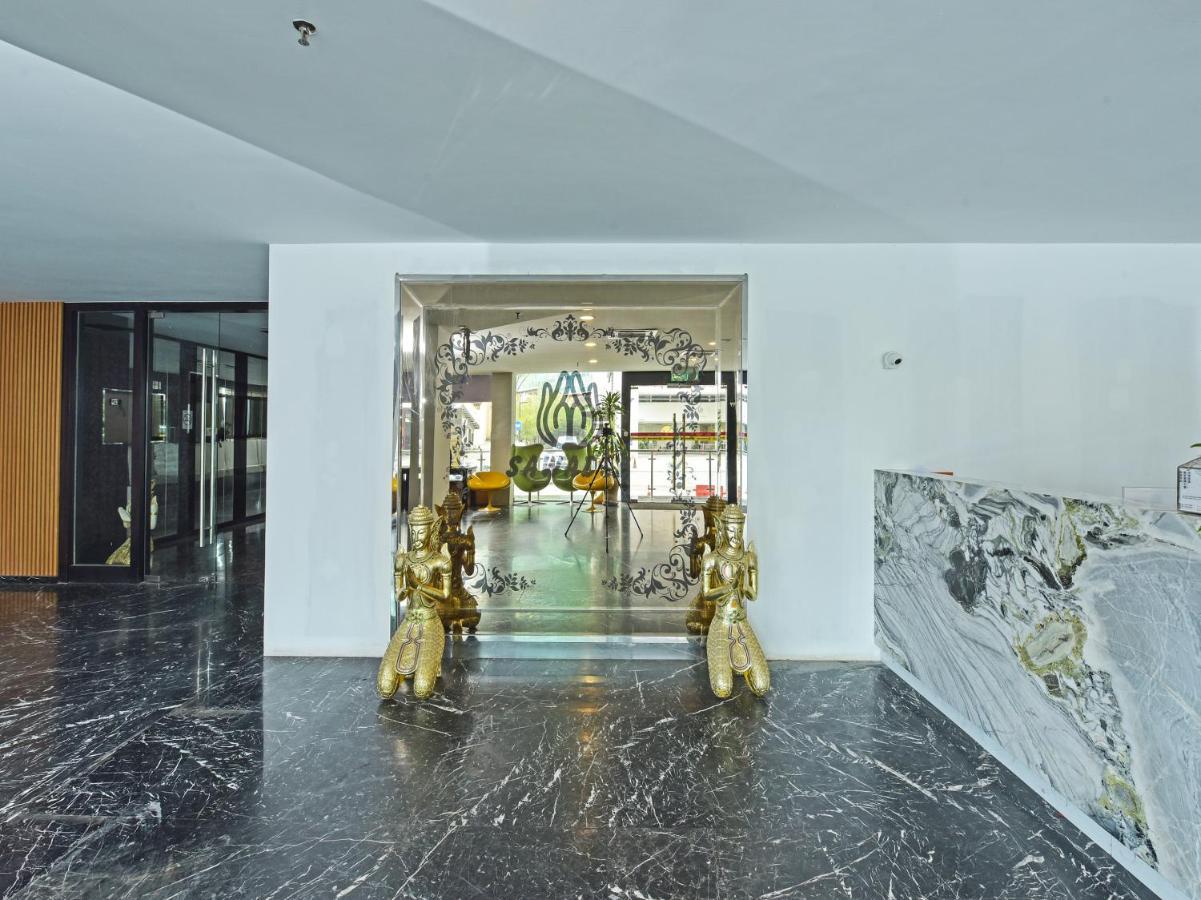 Capital O 90130 Sawadee Hotel Johor Bahru Extérieur photo